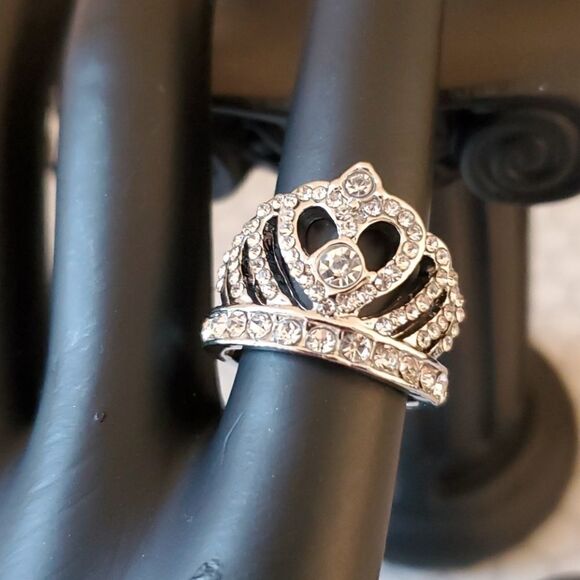 Queen Princess Crown Zicon ring sz 6 - Picture 1 of 9